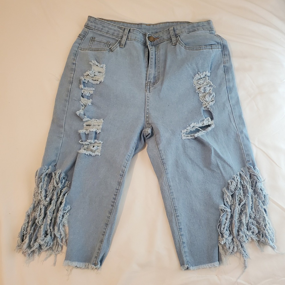 Heritage Falmer Womens Distressed Fringe Capri Jeans Light Wash Blue Size M NWT